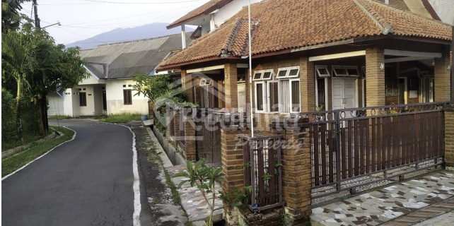 Rumah Bagus Suasana Pedesaan Dekat Jalan Raya di Ungaran Hl 7285 1