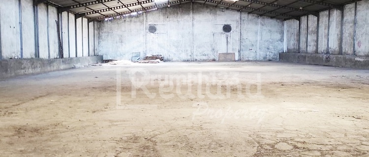 Warehouse at Truck Base, Semarang Ln7810 1