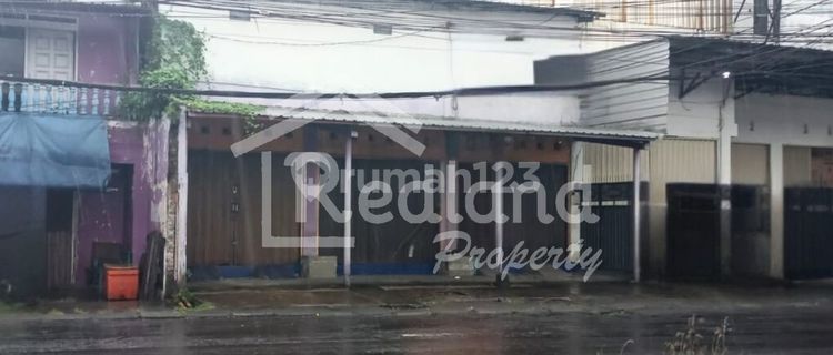 Ruko di Jl Kedungmundu Raya , Semarang ( Jo 8556 ) 1