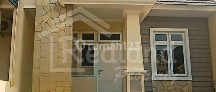 House in Jasmine Park, Plamongan Indah Semarang (Me 7819) 1