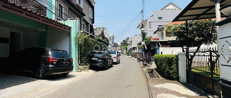 Rumah Kost Baru 4 Lantai 30 Kmaar dan Rumah Pribadi Setiabudi 1