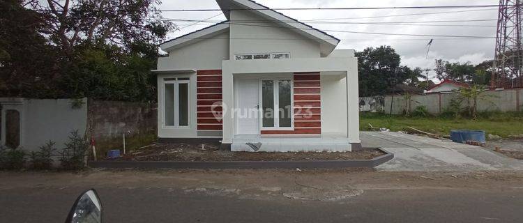 Rumah Full Furnished SHM di Kawasan Pemda Dan Borobudur Magelang 1