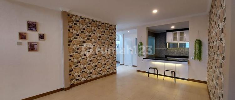 Disewa Rumah 2 Lantai Kota Baru Parahyangan Komplek Wangsakerta 1