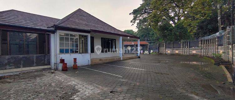 Rumah Hook Cocok Untuk Kantor Atau Tempat Usaha  1