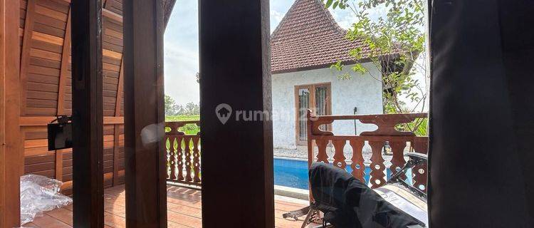 For rent Villa Ubud 10 menit From Central Ubud mongkey forest center 40 menutes from Canggu Nyanyi beach Tanah Lot tabanan tepi sawah Villa healing paling top di Ubud Bali Indonesia 40 menit dari Canggu Bali Jl pure dalam banjar Tunon Singakerta  1