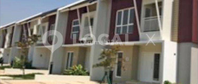 Rumah Summarecon Emerald Karawang, Jawa Barat 1