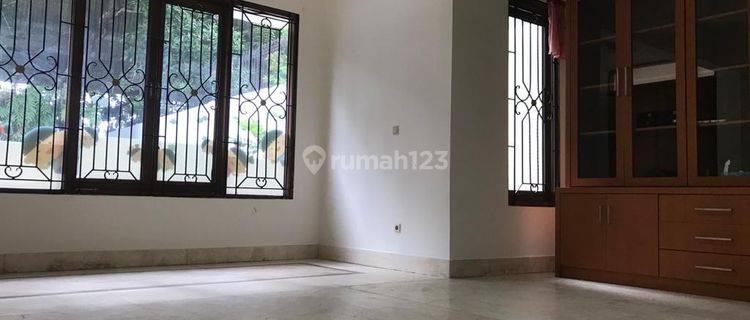 Rumah Cocok Untuk Kantor Atau Tempat Usaha Di Jalan Antasari 1