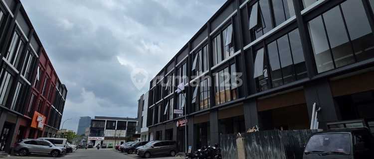 3-Storey Shop House in Gading Serpong Near Umn Hampton Close to Black Owl 1