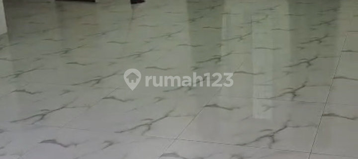 Disewakan Rumah Bagus Baru di Pulomas Lokasi Strategis 1