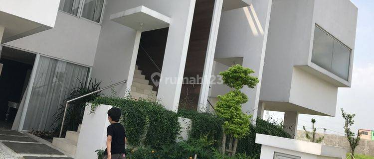 Di Jual Cepat Rumah Cantik Siap Huni, di Asera One East. Kota Harapan Indah, Bekasi.  1