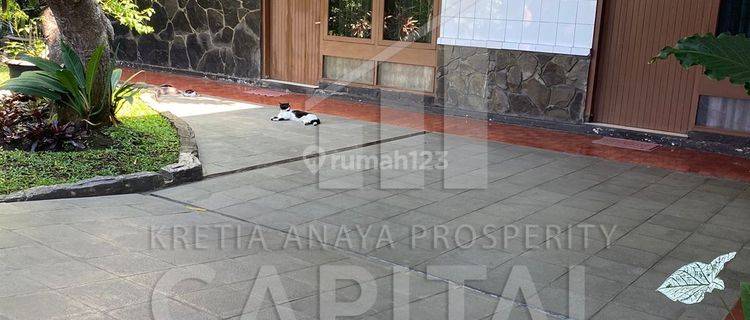 Rumah Semi Furnished Terawat dan Siap Untuk Dihuni di Jalan Raya Cilember 1