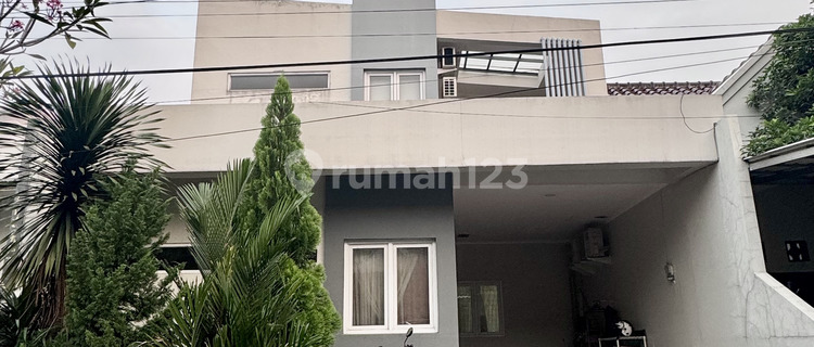 Beautiful Minimalist House Ready to Occupy in Regency Melati Mas, South Tangerang 1