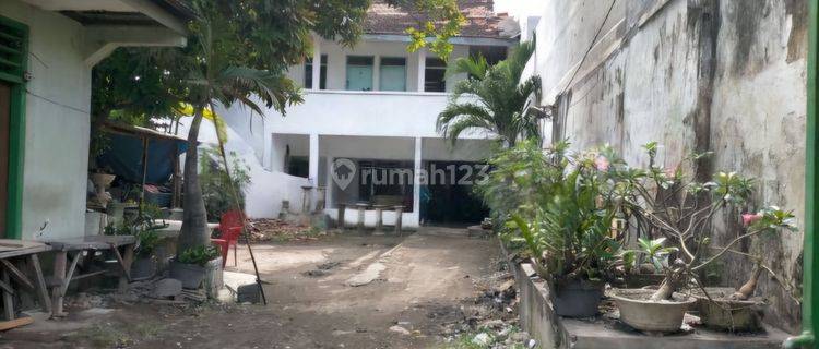 Rumah kosan 32 kamar dekat jl Raya Suramadu 1