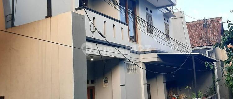 Comfortable Clean 16-Room Boarding House Near Widyatama University Bandung 1
