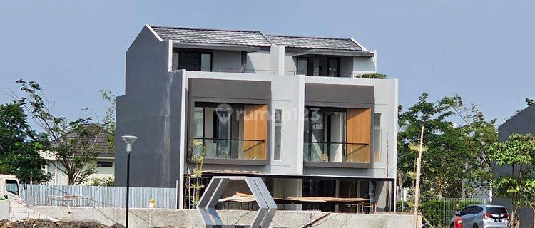 RUMAH 2 LANTAI CITRALAND 1.5 M DENGAN ATTIC BALKON 1