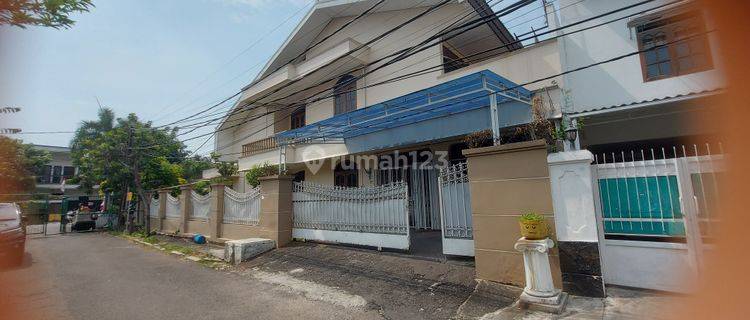 Rumah 2 Lantai di Pulo Asem Fullfurnish  1