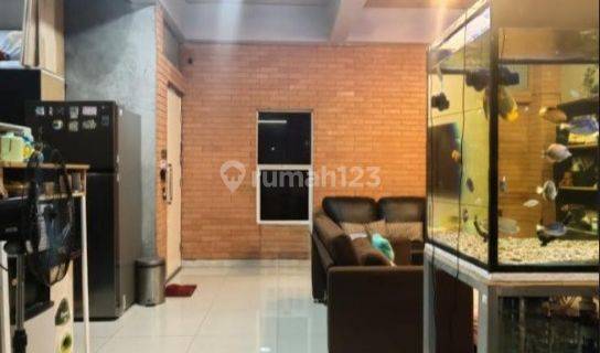 Rumah 2 Lantai Bagus Unfurnished di Kelapa Gading, Jakarta Utara 1