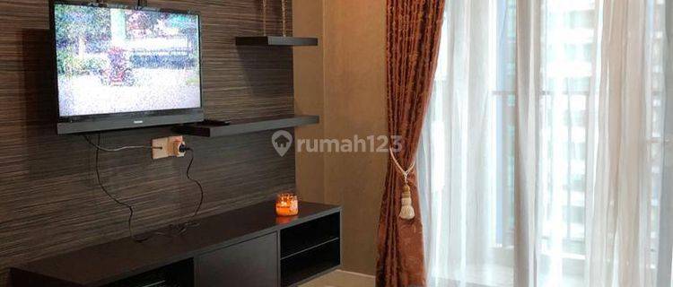  Apartemen Hampton Park 2 Kamar Tidur Furnished Baru 1