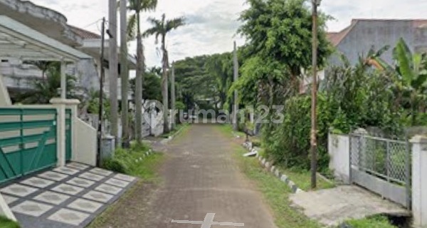 Rumah Tua Hitung Tanah Termurah di Green Garden 1