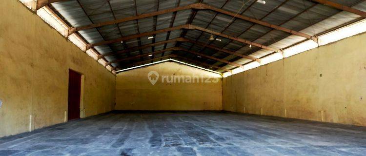 Gudang 1000m2 dalam kota Manado cocok buat distributor  1