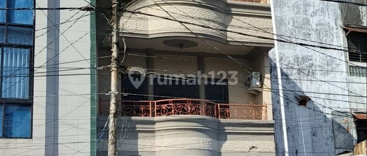 Shop House Near Jl Sudirman, Suitable for Shops, Offices, Business. 1