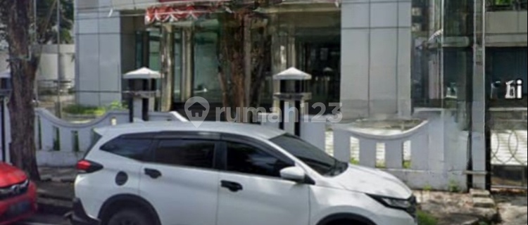 For Rent Building Suitable for Showroom on Jl Ahmad Yani 1