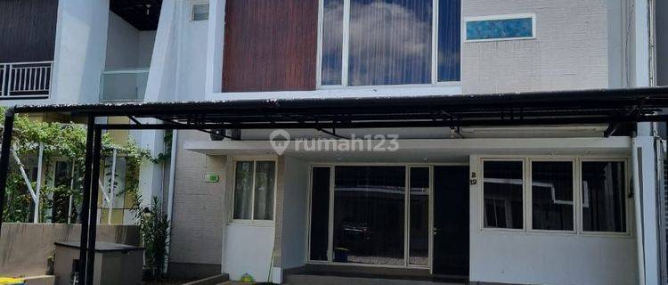 Disewakan Rumah Mewah Di Royal Grand Kawanua Furnis Lengkap  1