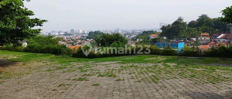 Tanah Area Komersil Disewakan di Sisingamangaraja 1