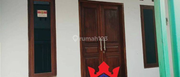 Rumah Tengah Kota Semarang Disewakan 1