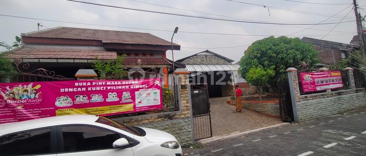 Jual Rumah Siap Pakai Meranti Banyumanik 1