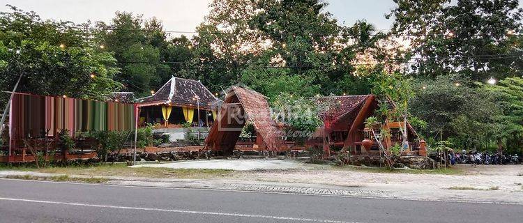 Ruang Usaha di Karangmojo , Gunungkidul , Yogyakarta Hl Ls 6867S 1