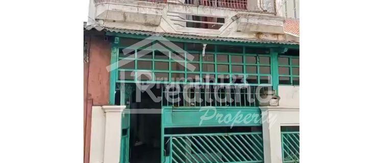 Rumah di daerah Semarang Tengah ( Ln 8290S ) 1