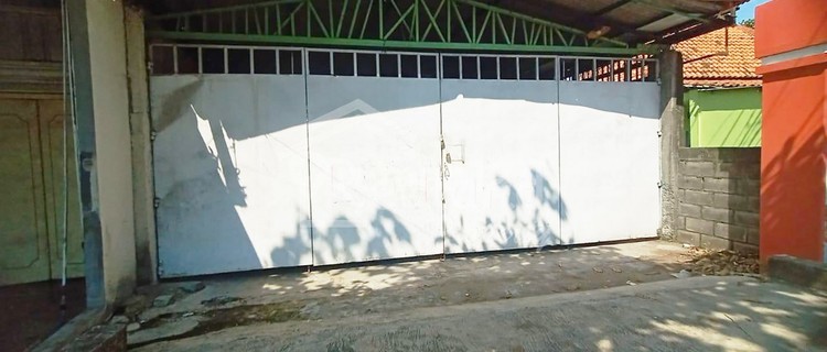 Gudang di Woltermonginsidi , Semarang Ln 6614 1