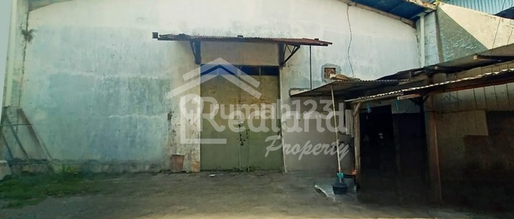 Strategic warehouse in downtown Semarang ready to use for rent in the North Semarang area (Area 7625). 1
