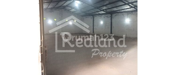 Warehouse on Soekarno Hatta Arterial Road, Semarang (Area 8245) 1