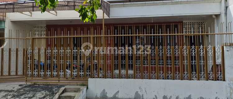House Near Udinus Indraprasta Suitable for Office, Students 1