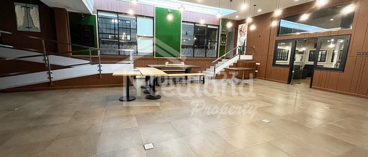 Restaurant Building, nice in Gajahmungkur Area, Semarang Vn 7275 1