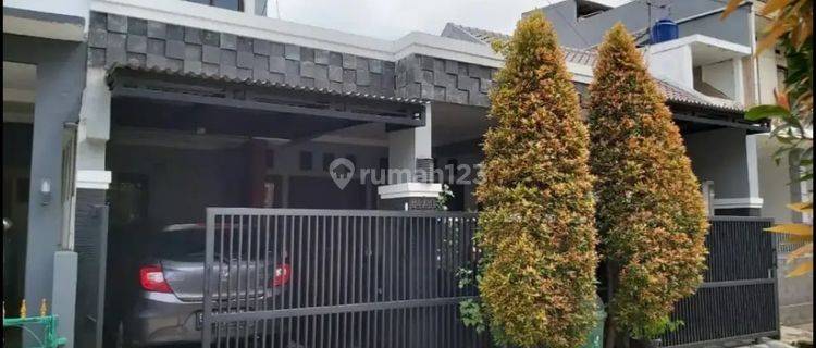 Dijual Rumah Siap Huni di Grand Galaxy City Bekasi 1