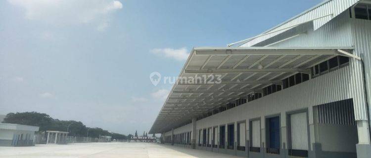Disewakan Gudang di Jl Linkar Tanjungpura Karawang Barat,dkt Kiic 1