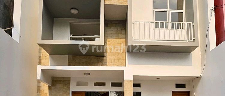 2 Lt Siap Huni di Caman Kalimalang Akses Dekat Tol 1