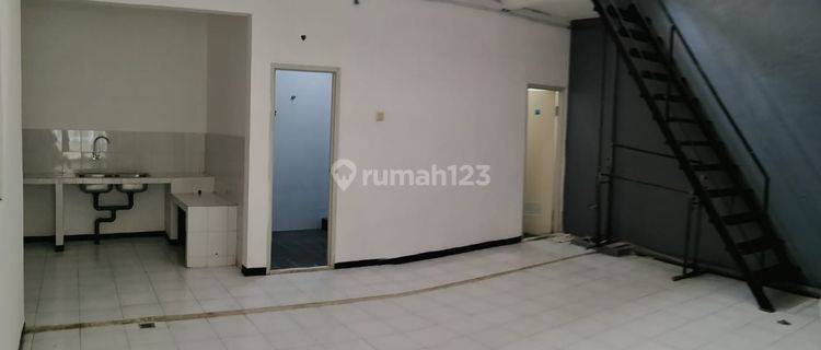 Dijual Rumah Siap Huni Simpang Darmo Permai 1