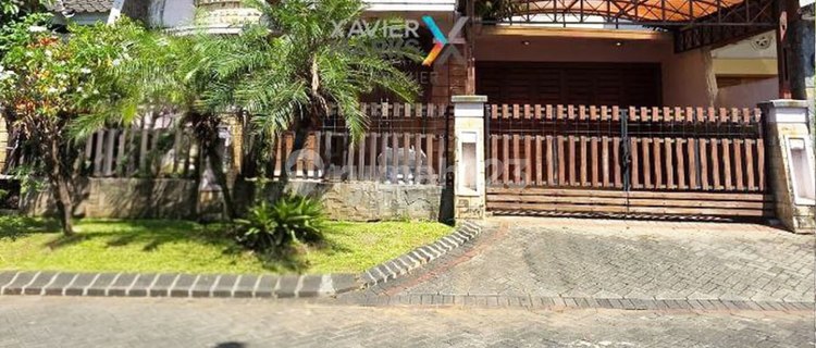 Semi-Furnished House Near Campus in Istana Dieng Malang 1