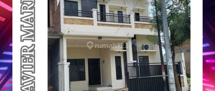 Rumah Modern Minimalis Tengah Kota Dekat Transmart Jember  1