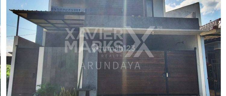 Rumah Modern Minimalis 2 Lantai Daerah Tengah Kota Cocok Buat Hunian 1