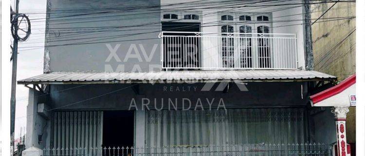 Ruko 3 Lantai Lokasi Pinggir Jalan Strategis Cocok Buat Usaha 1