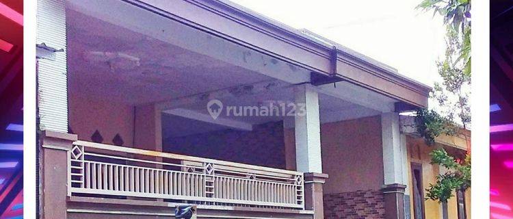 Rumah 2 Lantai Full Renovasi daerah Tegal Besar. Harga Murah Bisa Nego! 1