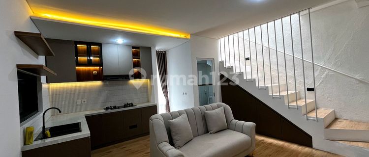 Sewa Rumah Full Perabot di Kawasan Perumahan Tengah Kota. Siap Huni 1