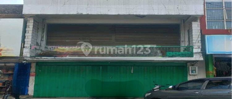 4-Story Shop House for Rent, Strategically Located in Jember City Business Center 1