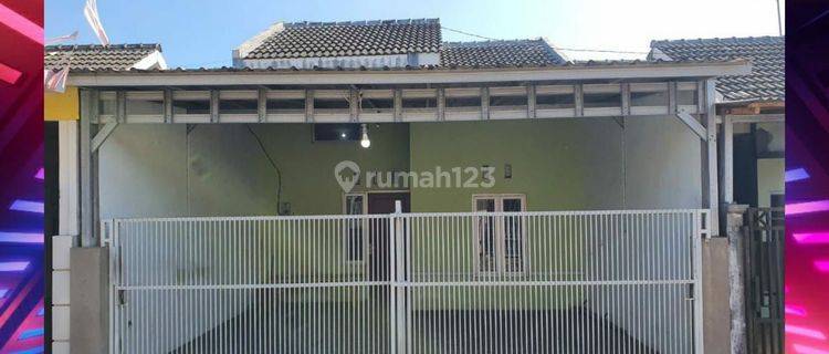 Sewa Rumah Murah Minimalis Siap Huni Daerah Tegal Besar. Carport Cukup Untuk 2 Mobil 1