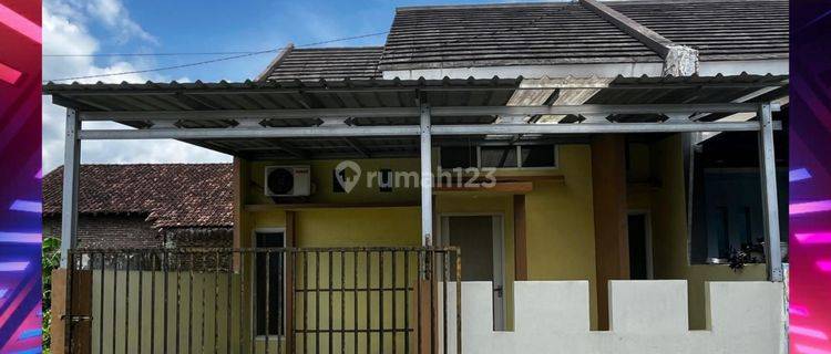 Rumah Dijual Semi Perabot Kondisi Bagus Siap Huni. Tengah Kota Jember 1